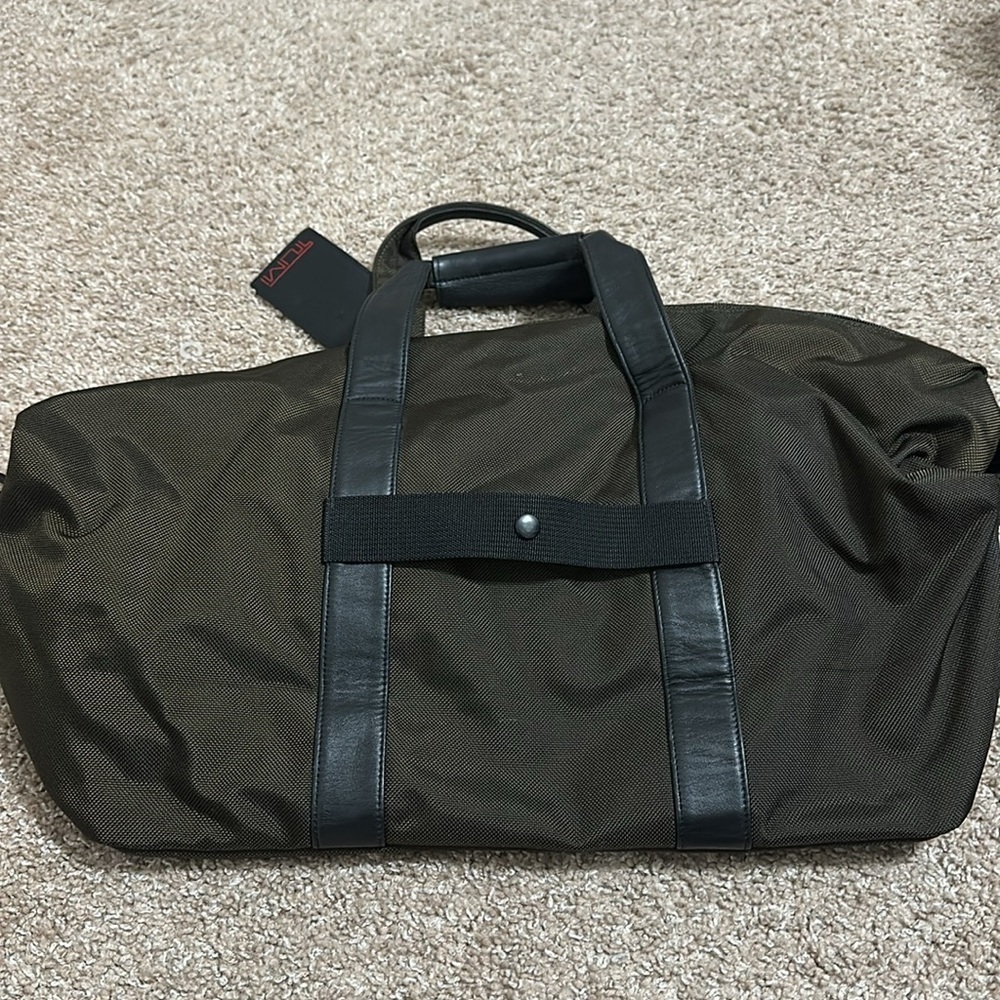 TUMI - Picture 4 of 9